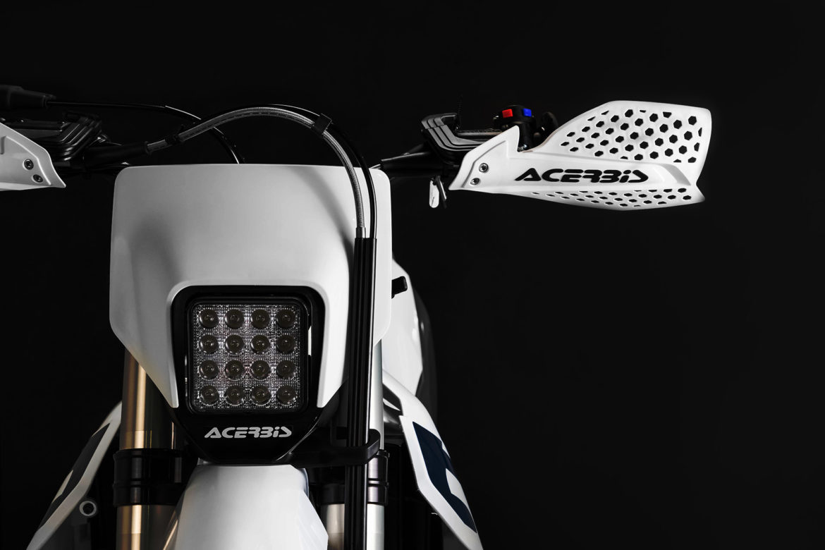 Acerbis Plastik-Kit / original Farbe für Yamaha YZ 250-450 Bj. 23-25